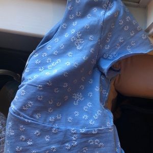 blue v cut crop top with white flowers